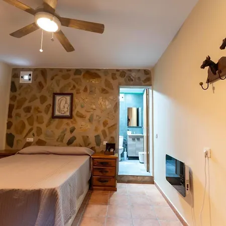 Juan Martin Semesterbostad Uga